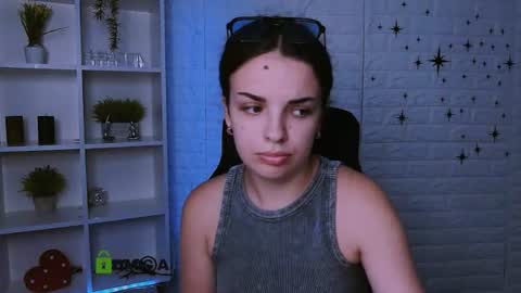 Snapshot of vicky_kim chatting on June 25, 11:15 am vicky_kim online show from June 25, 11:15 am