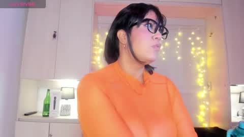 V I C K Y online show from March 21, 7:39 pm