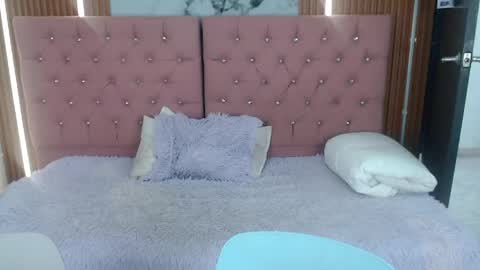 Snapshot of vicky_wel chatting on May 20, 6:47 pm Victoria y Danniela online show from May 20, 6:47 pm