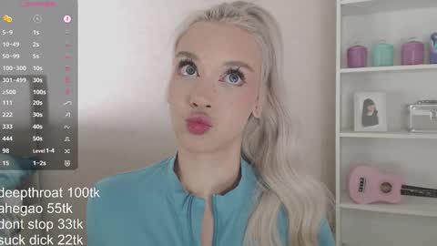 Snapshot of vickyfuckingdoll chatting on October 10, 9:58 pm vickyfuckingdoll online show from October 10, 9:58 pm