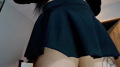 Victoria   online show from December 11, 11:32 pm