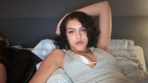 Goddess Victory  online show from December 19, 4:13 am