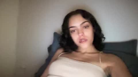 Goddess Victory  online show from January 4, 9:00 am