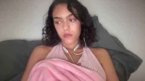 Goddess Victory  online show from January 7, 3:35 am