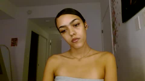 Goddess Victory  online show from November 25, 2:22 am