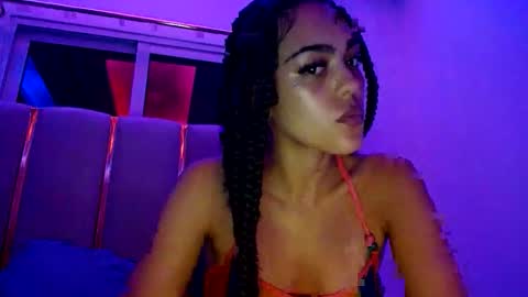 Goddess Victory  online show from April 16, 1:39 am