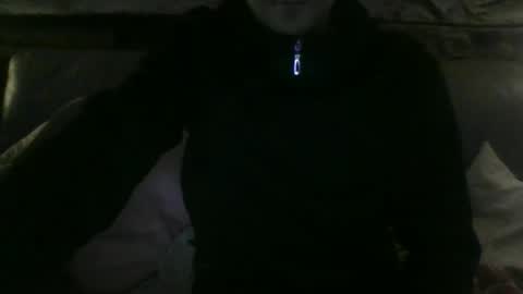 Snapshot of victor_1486 chatting on March 1, 6:37 am victor_1486 online show from March 1, 6:37 am