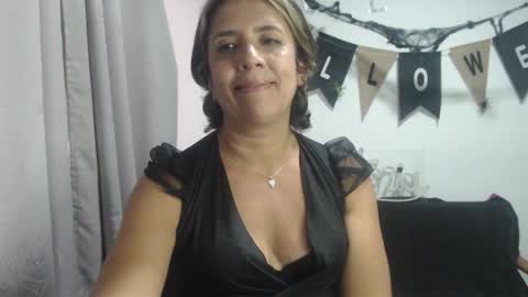 Hi guys   Im victoria  Be the one who can control me in PVT online show from October 9, 9:35 pm