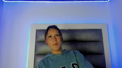 Victoria online show from January 14, 7:41 pm