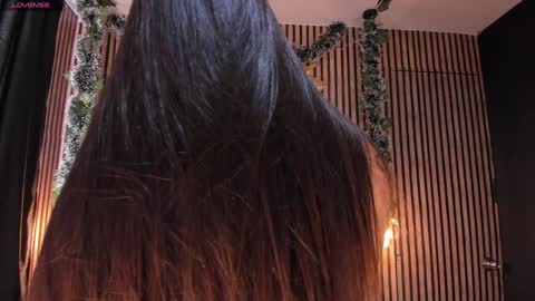 victorira online show from December 28, 8:36 pm