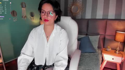 Victoria online show from February 15, 2:00 pm