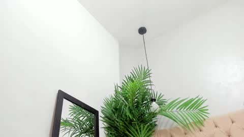 Victoria online show from February 22, 6:08 pm