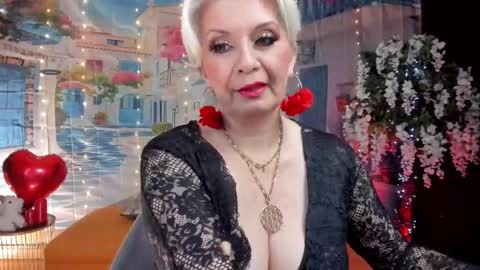 diorvictoria9 online show from March 8, 8:25 pm