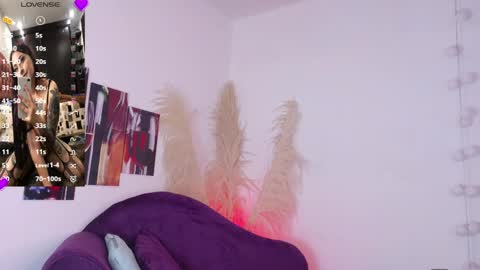 Snapshot of victoria_key chatting on May 5, 3:14 am VICTORIA online show from May 5, 3:14 am