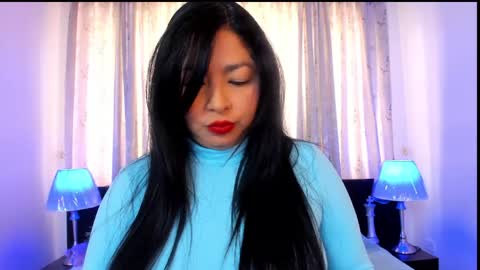 Snapshot of victoria_kim_lee chatting on June 2, 12:29 pm Victoria online show from June 2, 12:29 pm