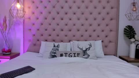 Snapshot of victoria_kitt chatting on January 10, 7:21 pm victoria_kitt online show from January 10, 7:21 pm