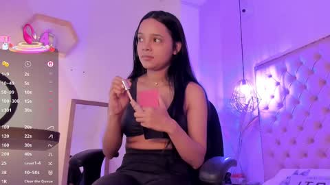 Snapshot of victoria_kitt chatting on September 20, 3:57 pm victoria_kitt online show from September 20, 3:57 pm