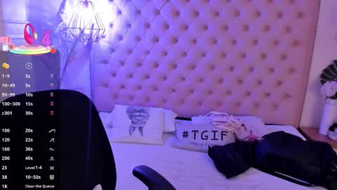 Snapshot of victoria_kitt chatting on September 24, 7:28 pm victoria_kitt online show from September 24, 7:28 pm