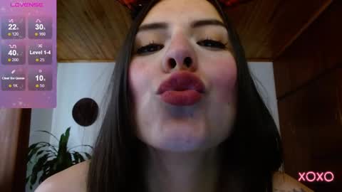 VICTORIA MARTELO online show from December 23, 4:06 pm