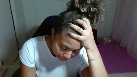 VICKY online show from March 25, 5:30 pm