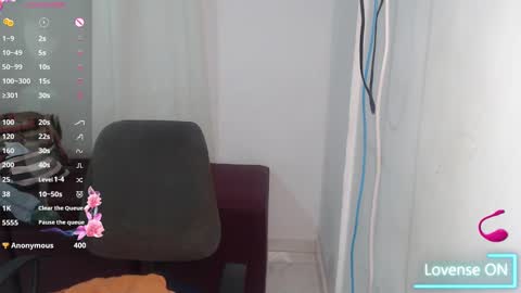 Snapshot of victoria_milf06 chatting on February 25, 9:42 am victoria online show from February 25, 9:42 am
