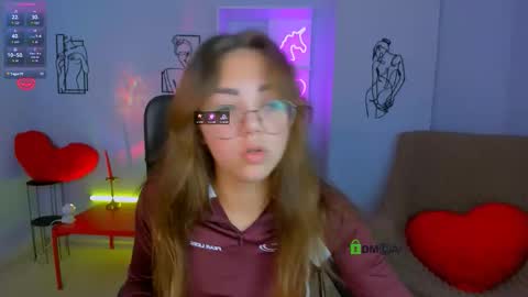Victoria online show from October 16, 8:15 am