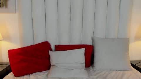 victoria_queen2 online show from February 1, 4:14 am