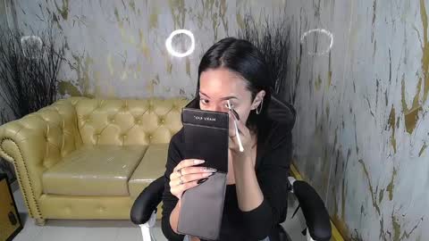 Snapshot of victoria_ricci_a chatting on January 31, 4:17 pm Victoria online show from January 31, 4:17 pm