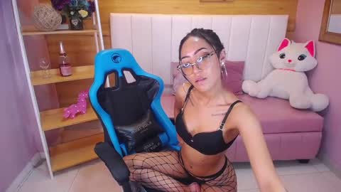 Snapshot of victoria_ricci_a chatting on February 14, 5:46 pm Victoria online show from February 14, 5:46 pm