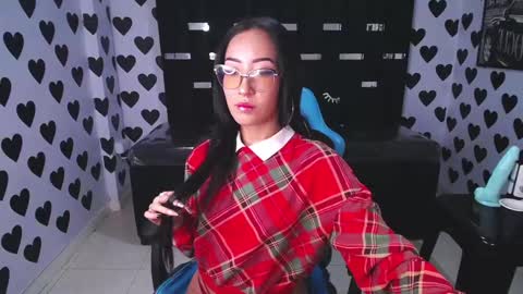 Snapshot of victoria_ricci_a chatting on February 22, 6:08 pm Victoria online show from February 22, 6:08 pm