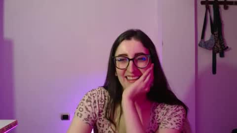 Victoria online show from October 30, 9:15 pm