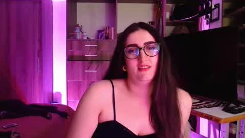 Victoria online show from May 23, 10:03 pm