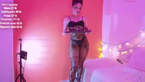 victoria_rossett online show from October 10, 11:59 pm