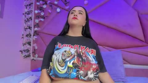 Victoria online show from November 28, 10:45 pm