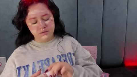 Snapshot of victoria_rossy_ chatting on May 21, 10:06 pm Victoria online show from May 21, 10:06 pm