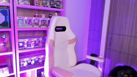 Victoria online show from April 4, 5:49 am