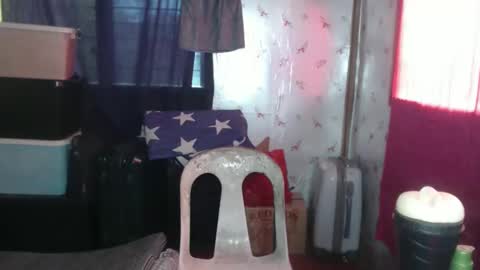 Snapshot of victoria_secret_69 chatting on February 4, 3:45 am BEATHY online show from February 4, 3:45 am