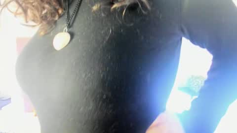 victoriaa_anderson_ online show from March 18, 7:39 pm