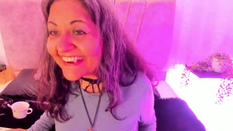 victoriaa_anderson_ online show from May 28, 4:59 pm