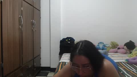 Snapshot of victoriaa_silva chatting on May 17, 10:33 am Victoria Silva online show from May 17, 10:33 am