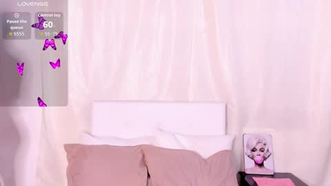 Victoria Zans  online show from December 16, 9:25 am