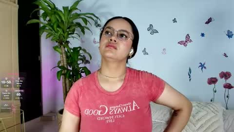 Snapshot of victoriablack_ chatting on June 8, 10:04 am Victoria online show from June 8, 10:04 am