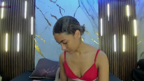 Victoria  online show from May 29, 8:07 pm