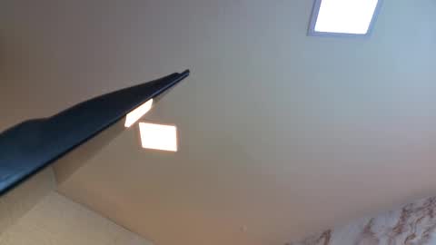 VICTORIA online show from December 4, 7:55 pm