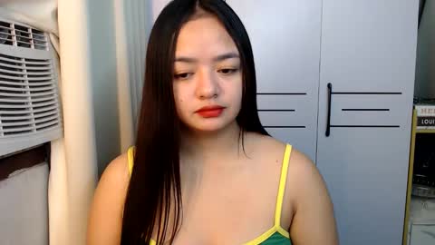 Victoria Harper online show from December 16, 8:03 pm