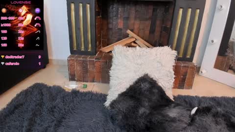 Victoria  online show from January 13, 6:59 pm