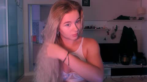 Eva and Victor online show from September 18, 5:09 am