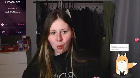 victoriassecrets_ online show from February 5, 9:41 pm