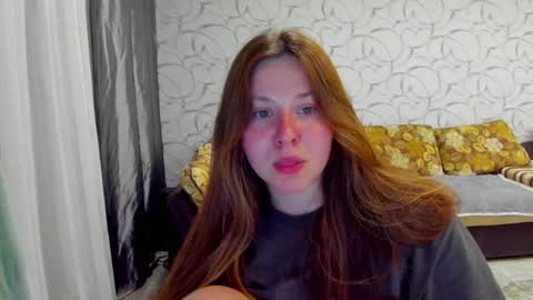 Snapshot of victoriassecrets_ chatting on June 23, 6:50 pm victoriassecrets_ online show from June 23, 6:50 pm