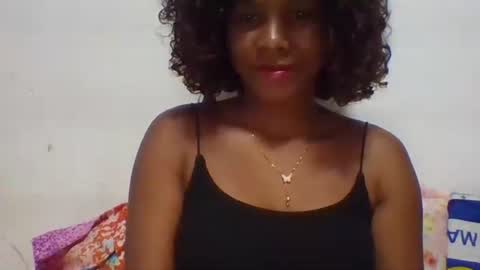 vievezz online show from March 18, 7:33 am